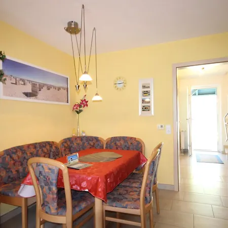 Haus Metzger Holiday home Groemitz